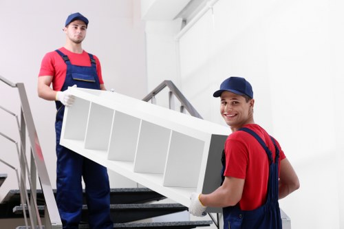 House removalists planning a move in Coventgarden with local access challenges
