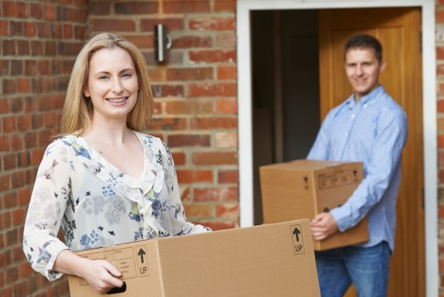 Affordable moving van service for homes and offices in Covent Garden